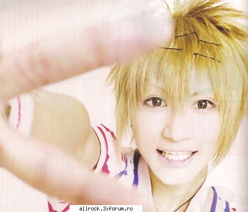 Miku - Data Nasterii: 5 ianuarie(capricorn) Tipul - ~An Cafe~